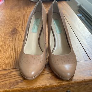 NWOT JULIE LOPEZ COMFORTABLE HIGH HEEL SHOES SIZE 9 MADE IN ITALY